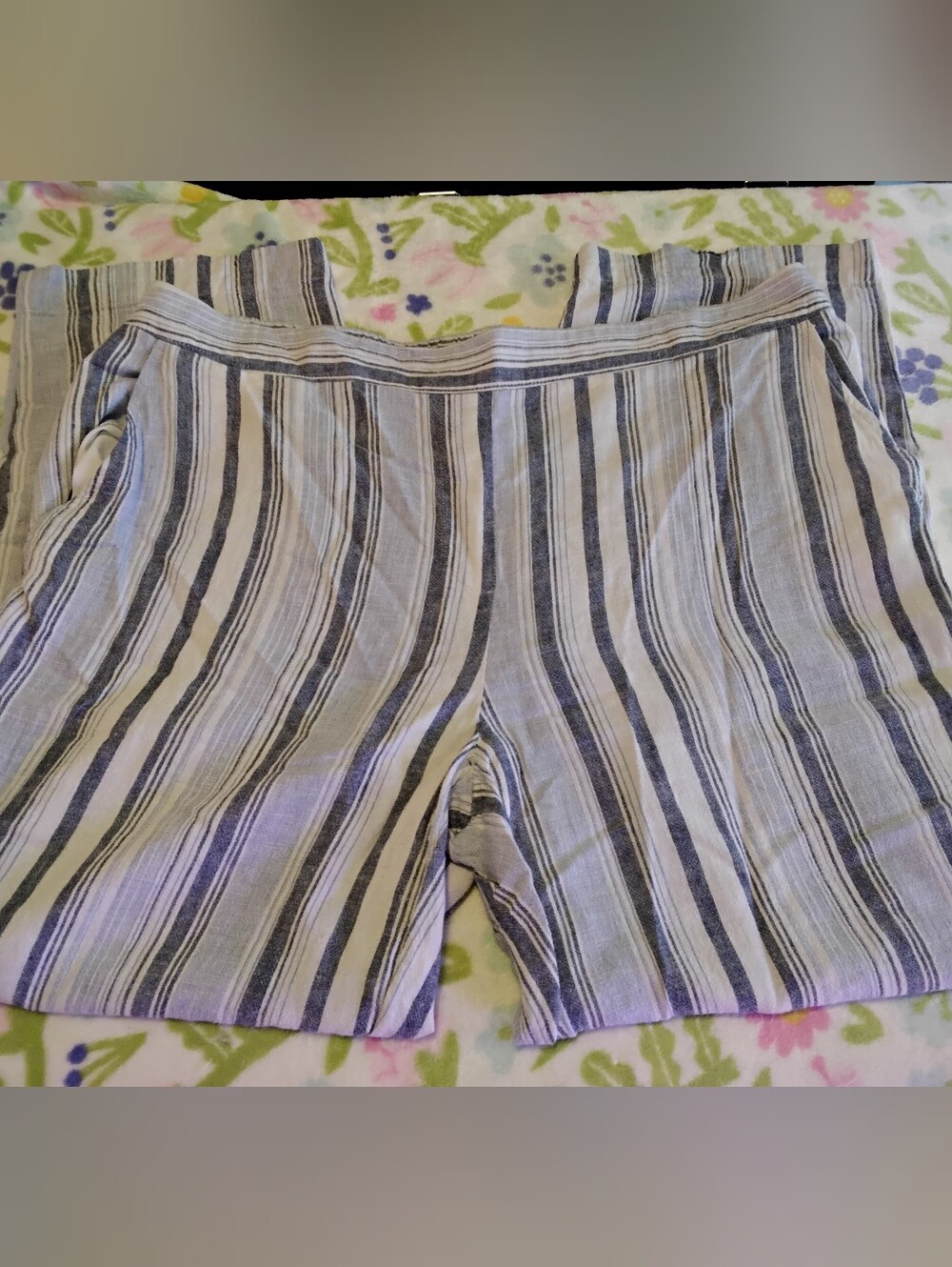 Chico's size 2.5 Women’s Size 14 linen cropped capri pants 36W 26L lightweight